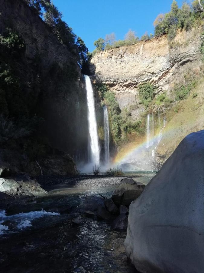 Вилла Refugio Del Salto -Radal 7 Tazas Молина Экстерьер фото