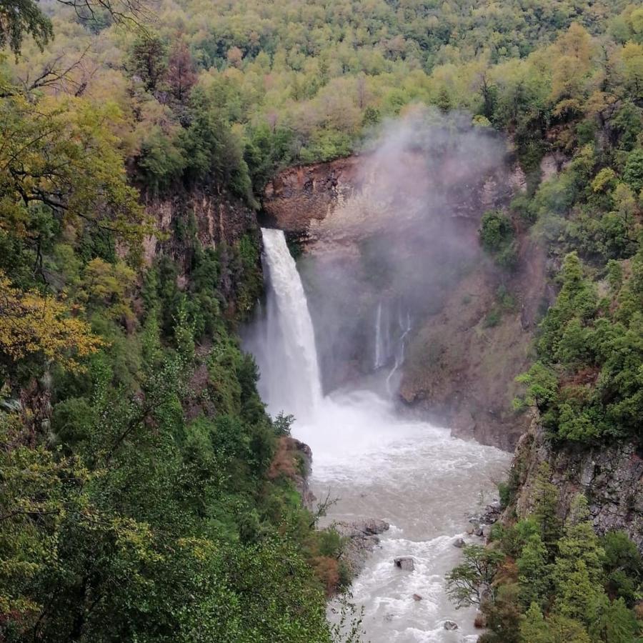 Вилла Refugio Del Salto -Radal 7 Tazas Молина Экстерьер фото